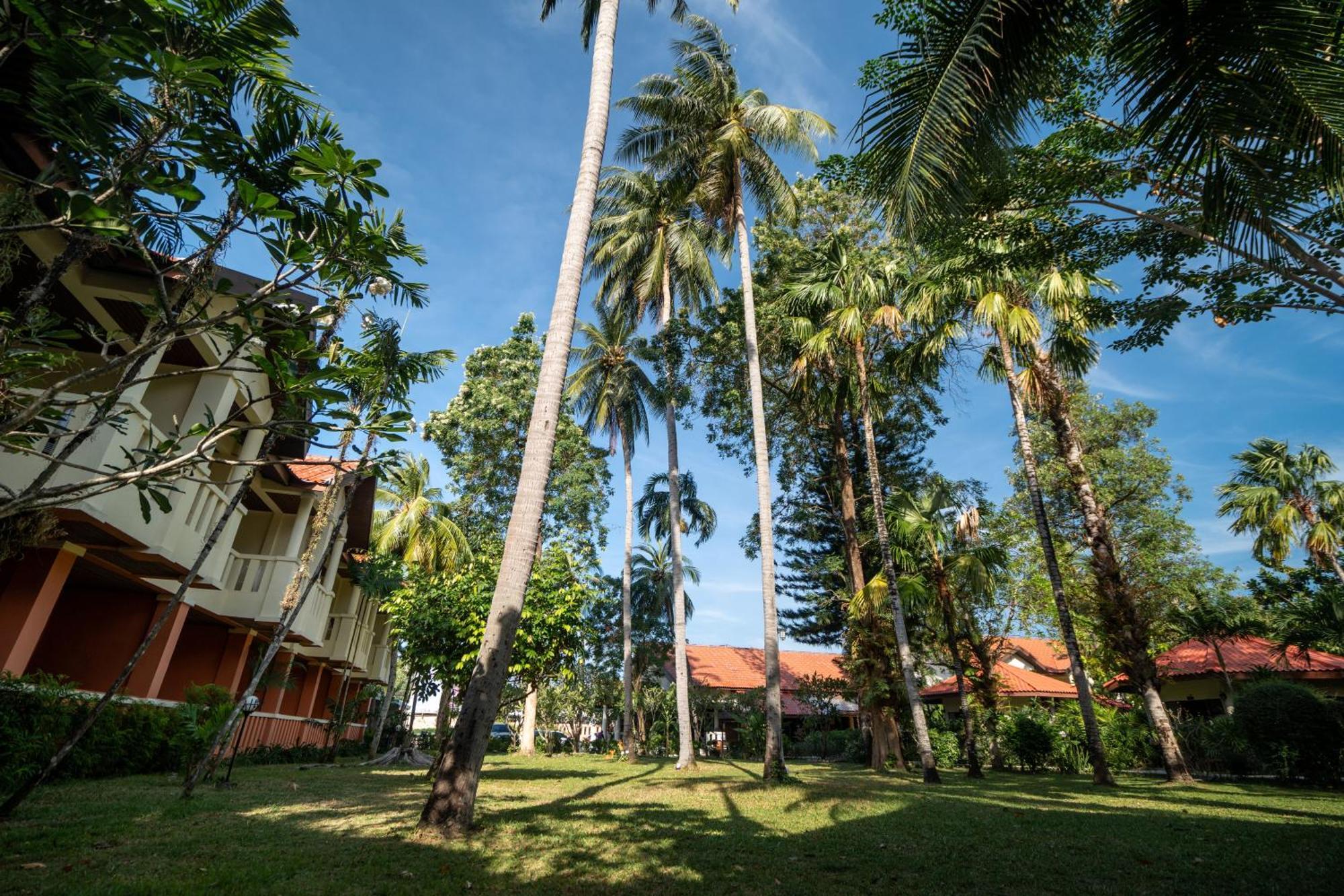 Phuket Leelavadee Hua Ting Resort Patong Exteriér fotografie