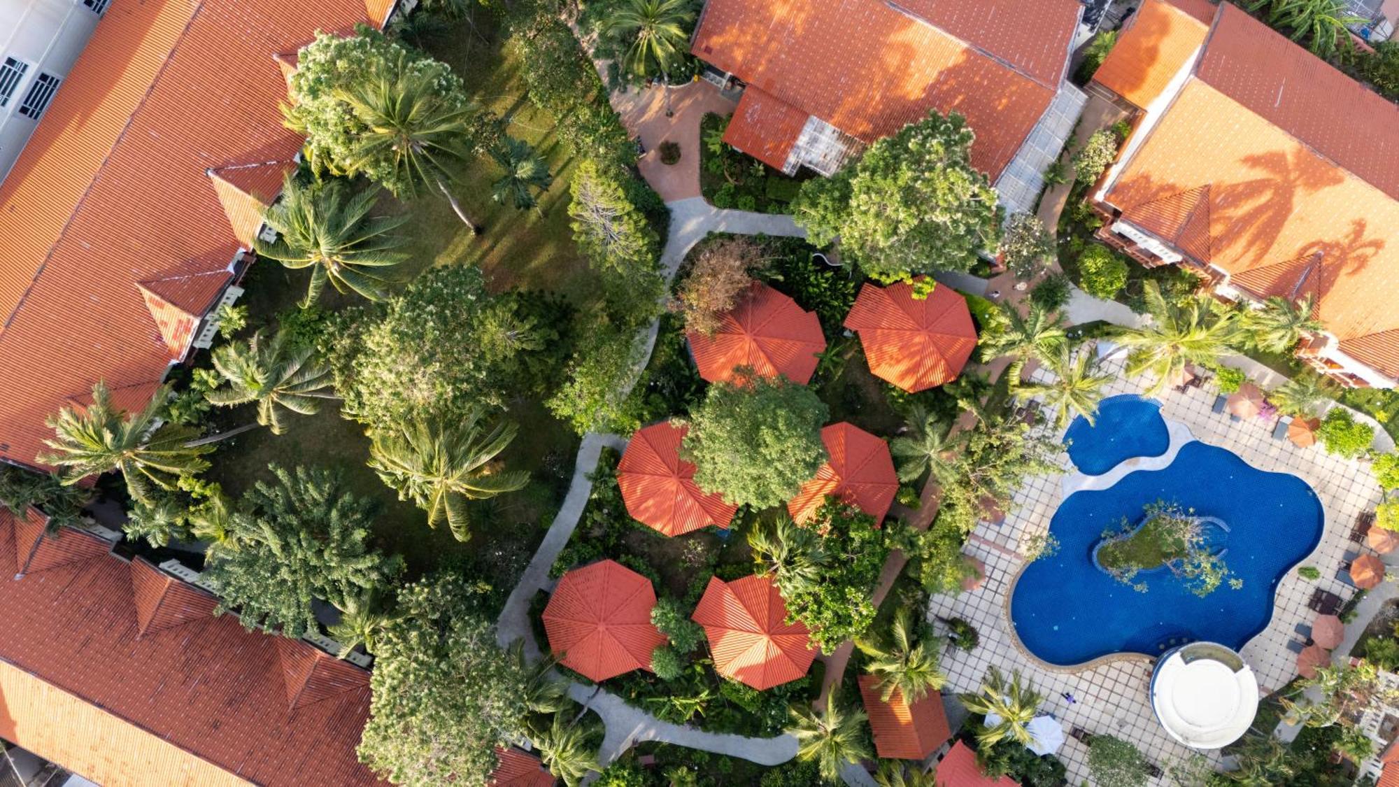 Phuket Leelavadee Hua Ting Resort Patong Exteriér fotografie