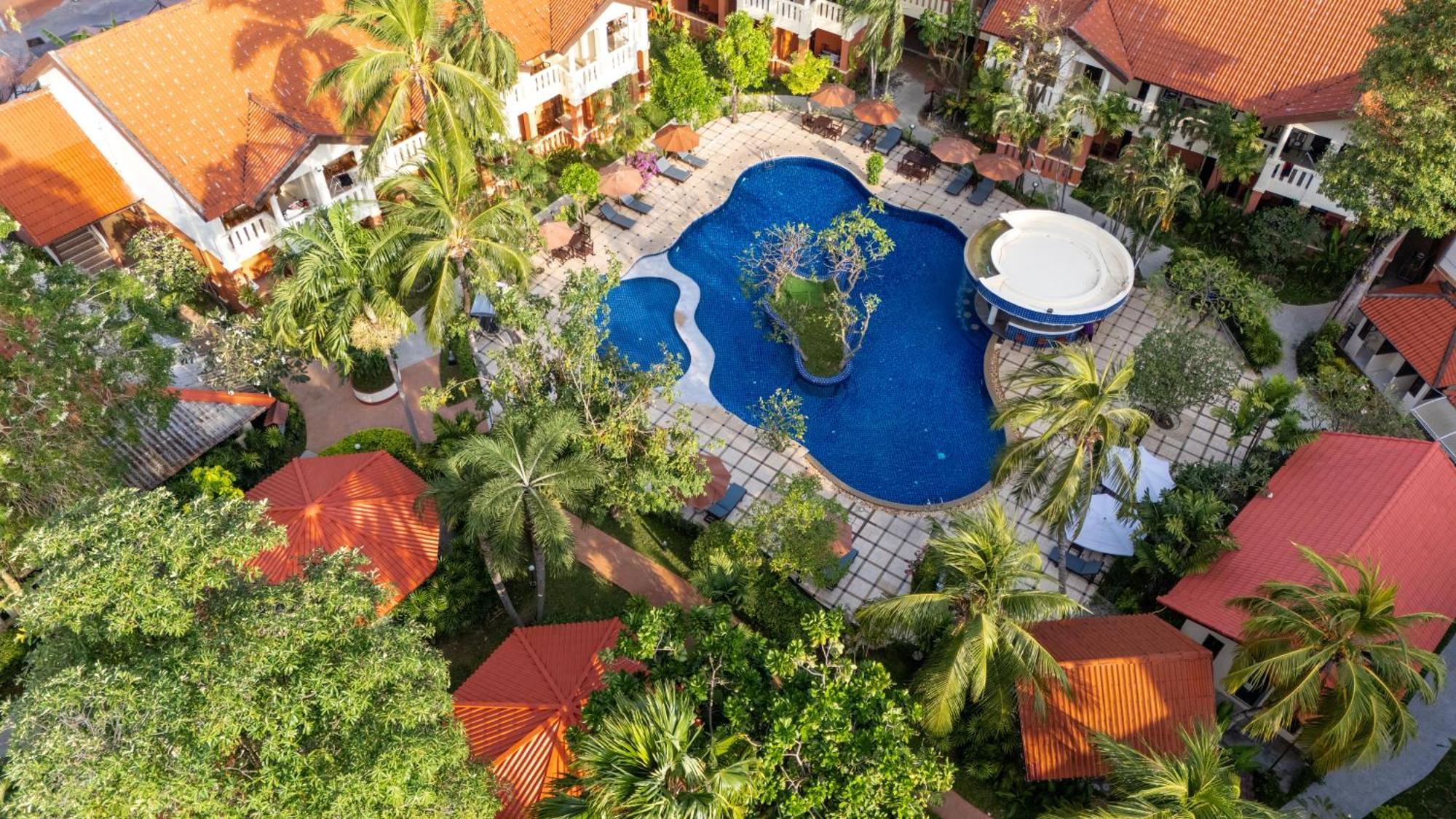 Phuket Leelavadee Hua Ting Resort Patong Exteriér fotografie