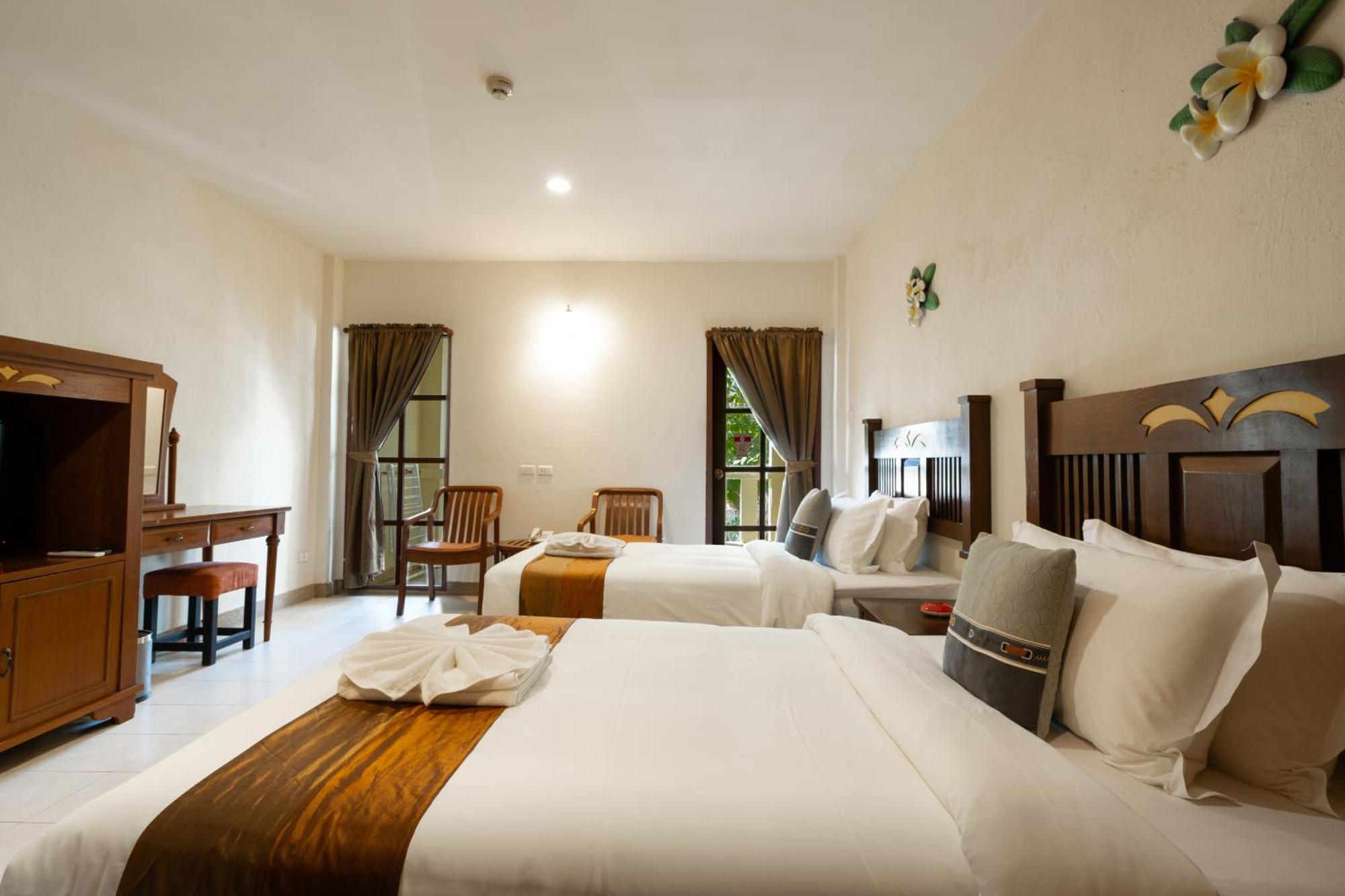 Phuket Leelavadee Hua Ting Resort Patong Exteriér fotografie