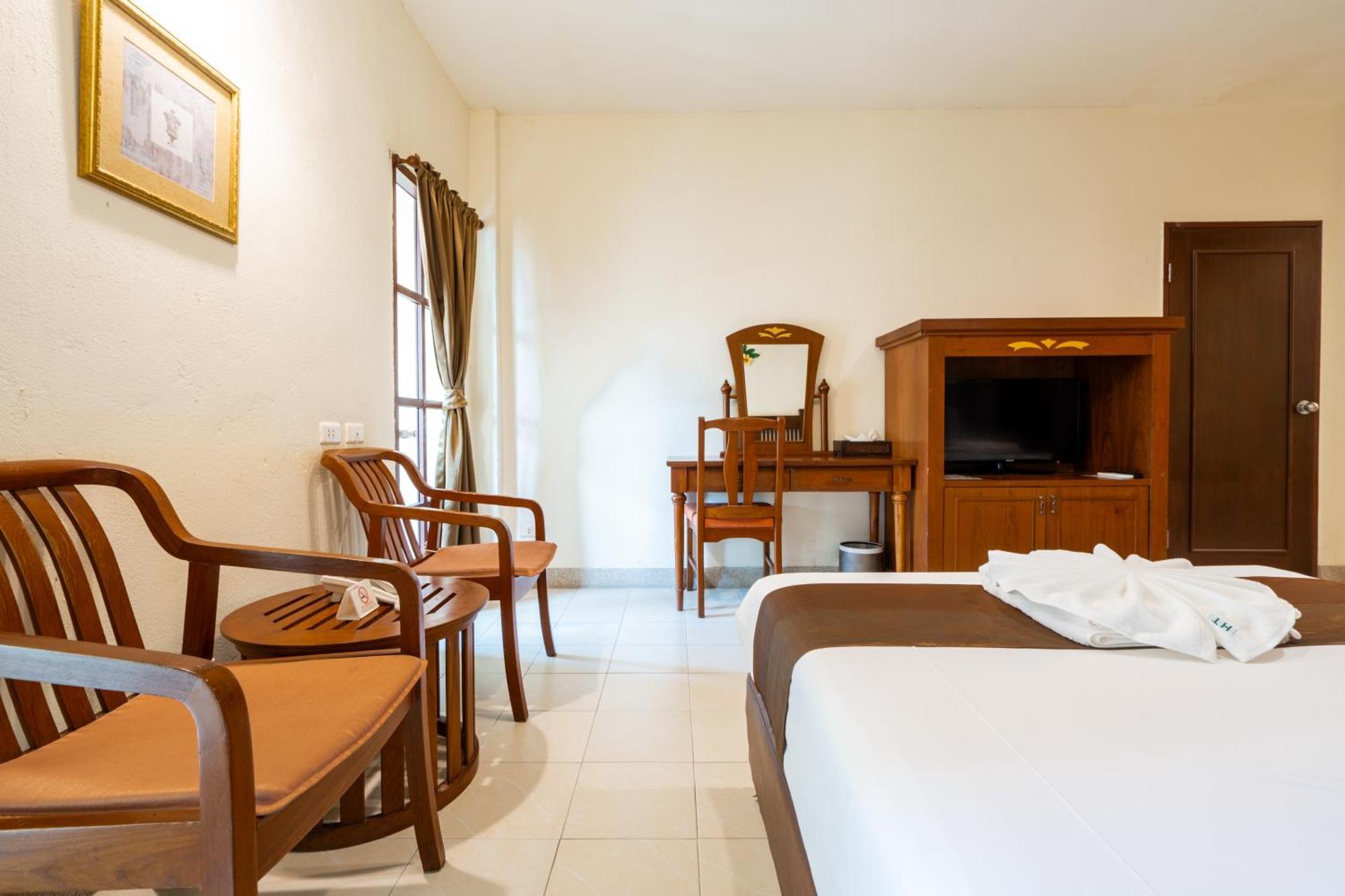Phuket Leelavadee Hua Ting Resort Patong Exteriér fotografie