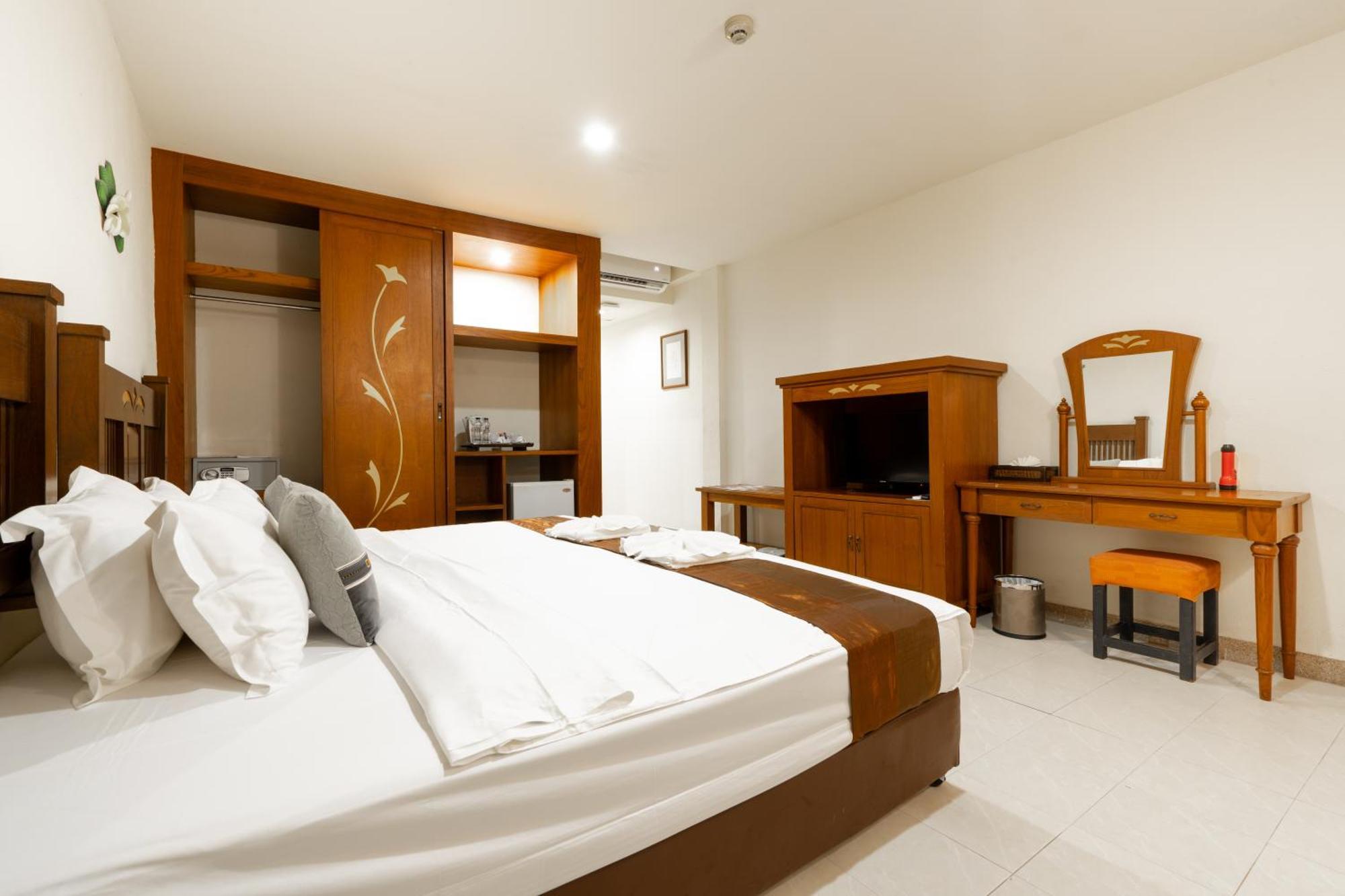 Phuket Leelavadee Hua Ting Resort Patong Exteriér fotografie