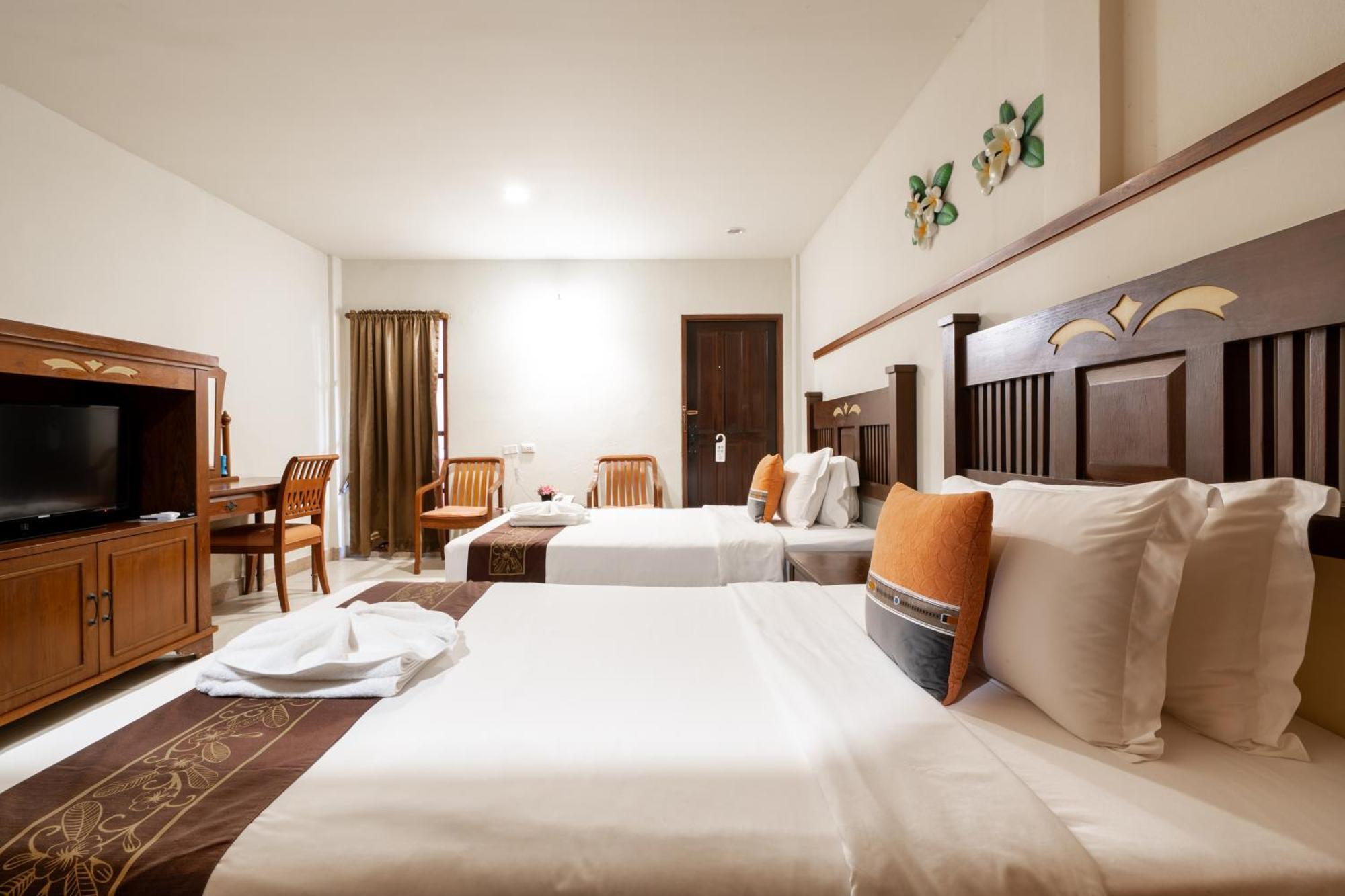 Phuket Leelavadee Hua Ting Resort Patong Exteriér fotografie