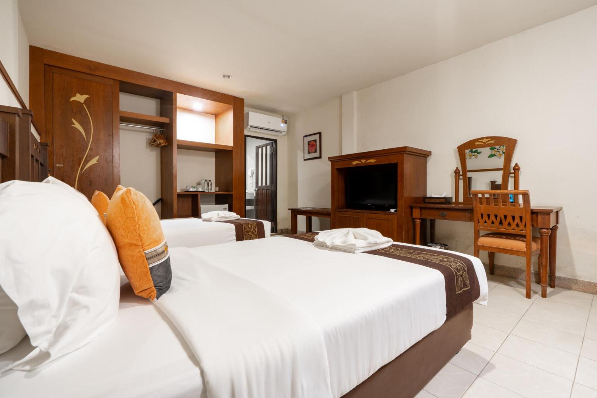 Phuket Leelavadee Hua Ting Resort Patong Exteriér fotografie